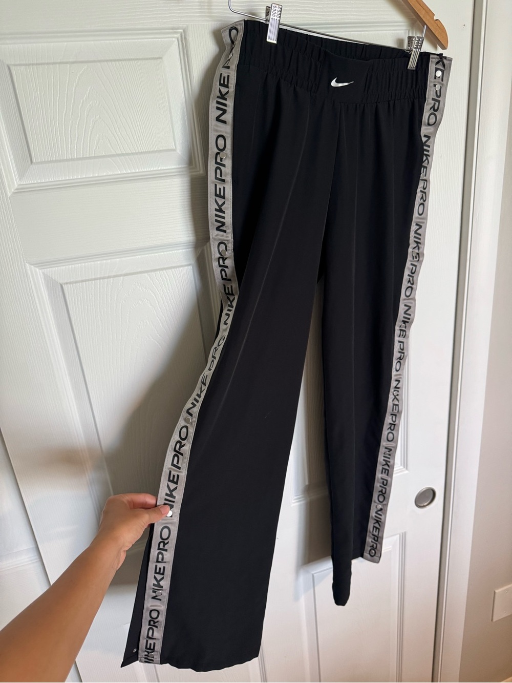 Nike Pro Women’s Black snap side tearaway Track Pants with Logo Tape size M